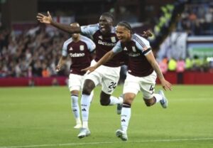 Feyenoord sẽ đánh rơi điểm số trước Aston Villa