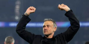 HLV Enrique sắp có cuộc hội ngộ Barcelona